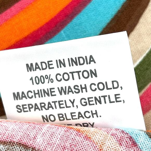 Crate&Barrel psychedelic multicolor waves table runner and napkin set - Picture 3 of 6